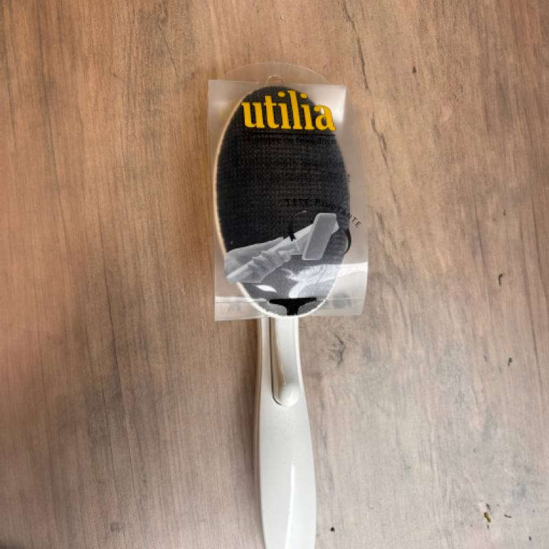 Brosse pour vêtements